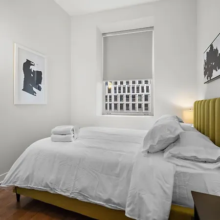 The Nomad Saint Jacques Apartment Montreal Exterior photo