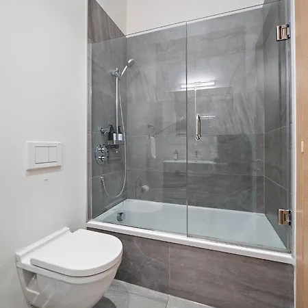 The Nomad Saint Jacques Apartment Montreal Exterior photo
