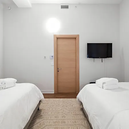 The Nomad Saint Jacques Apartment Montreal Exterior photo