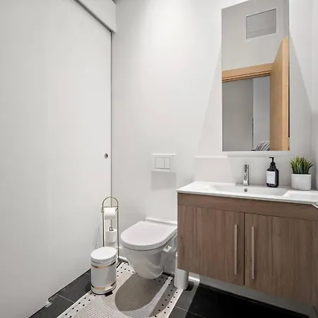 The Nomad Saint Jacques Apartment Montreal Exterior photo