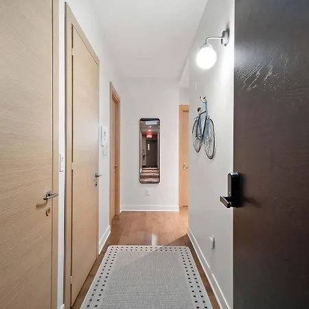 The Nomad Saint Jacques Apartment Montreal Exterior photo