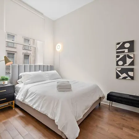 The Nomad Saint Jacques Apartment Montreal Exterior photo