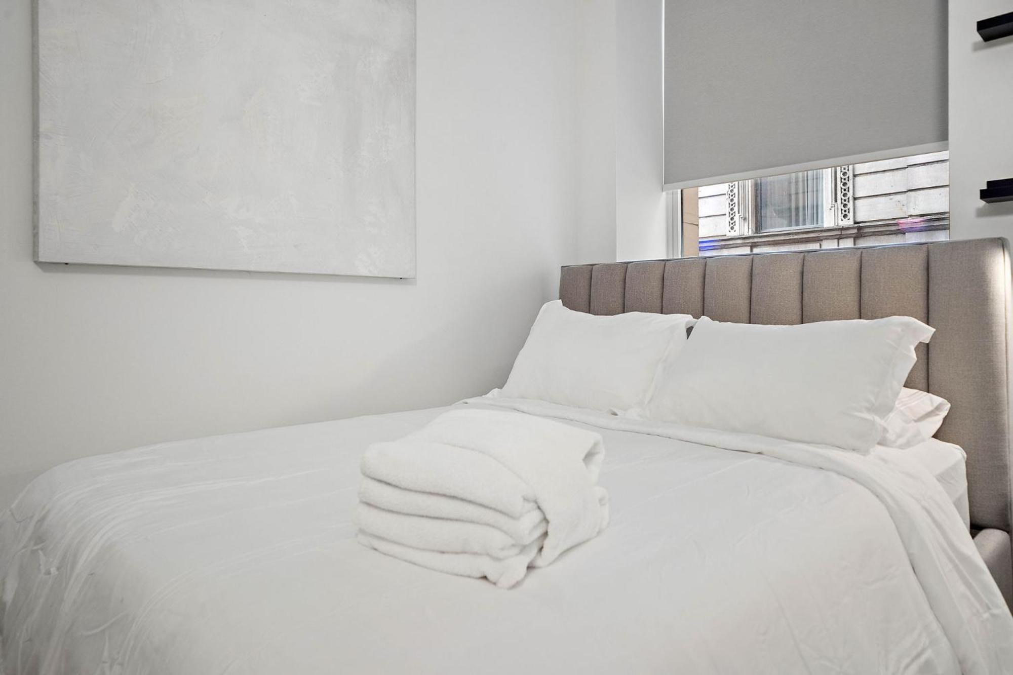 Apartment The Nomad Saint Jacques Montreal