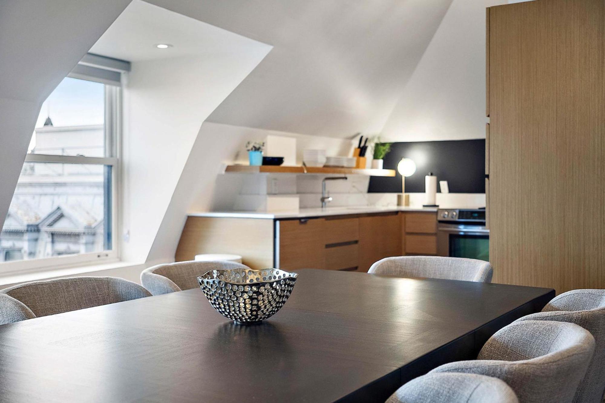 The Nomad Saint Jacques Apartment Montreal