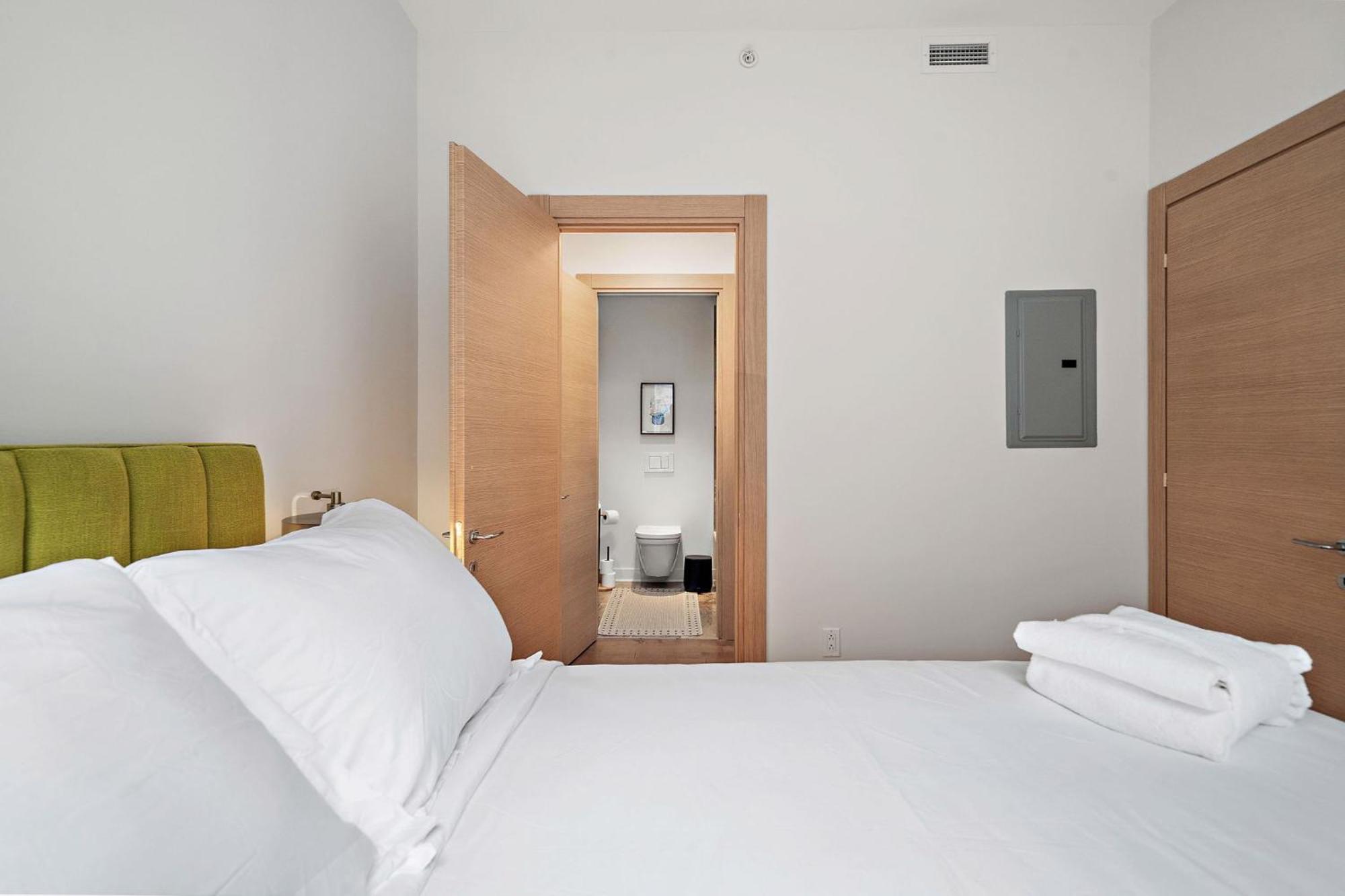 Apartment The Nomad Saint Jacques Montreal